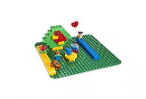 Большая строительная пластина Lego арт,2304 Большая строительная пластина Lego арт,2304
